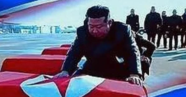 Şimali Koreya Ukraynada öldürülən hərbçilərə abidə qoyur Kim Çen In Rusiyanı təriflədi