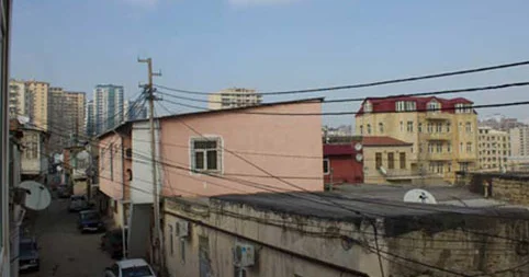 “Sovetski”də söküntü gedir, amma sakinlər təxliyə ediməyib