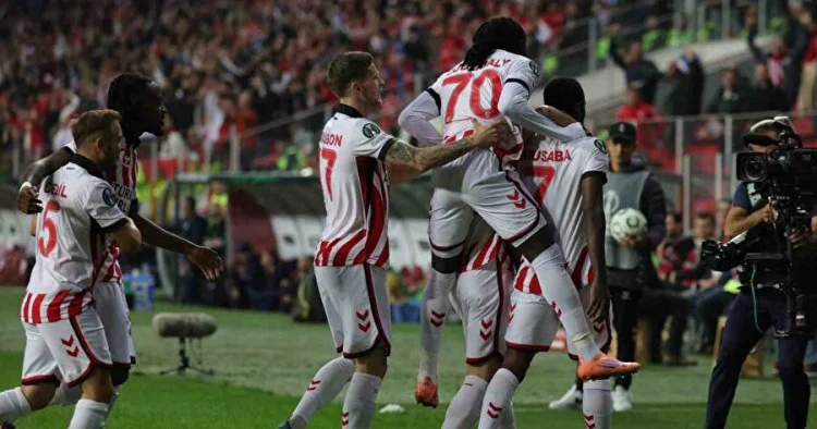 Türkiyə klubu evdə Dinamo nu məğlub etdi VİDEO