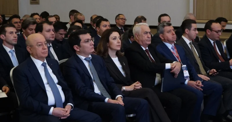 Varşavada Azərbaycan Polşa biznes forumu və iki ölkə arasında iqtisadi əməkdaşlıq üzrə Hökumətlərarası Komissiyanın 9 cu iclası keçirilib