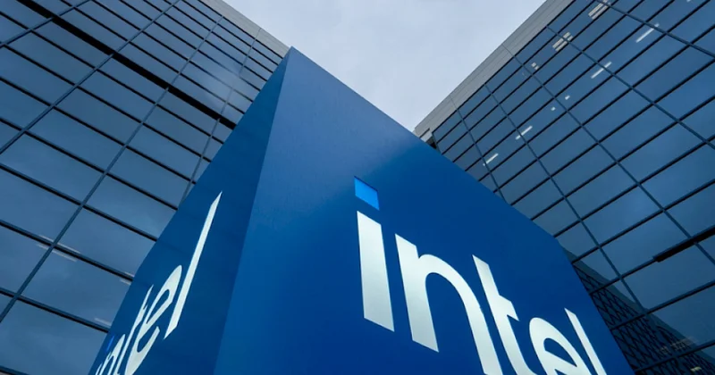 “Intel” korporasiyası son rübdə qazanc zonasına daxil olub