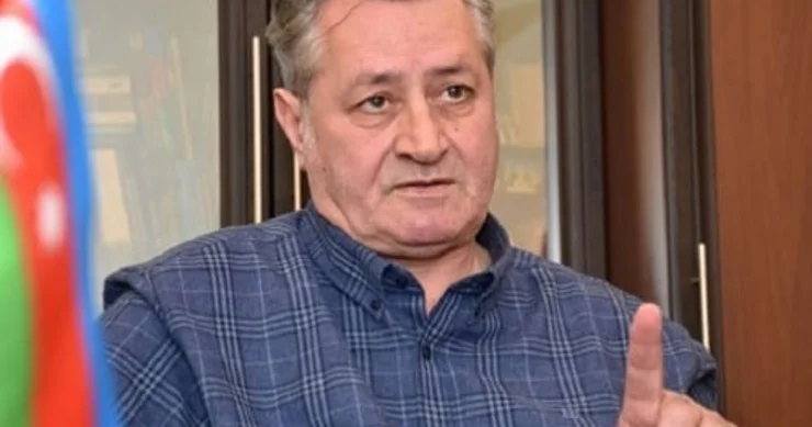 Dərsliklərdə hansı müasir yazıçı və şairlər təmsil olunmalıdır? Yazıçıdan AÇIQLAMA