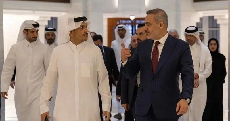 Hakan Fidan Qətərin Baş naziri ilə telefonla danışıb