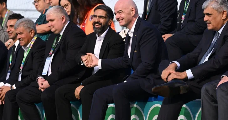 Президент FIFA восхитился открытием исторического турнира среди юных футболистов в Баку