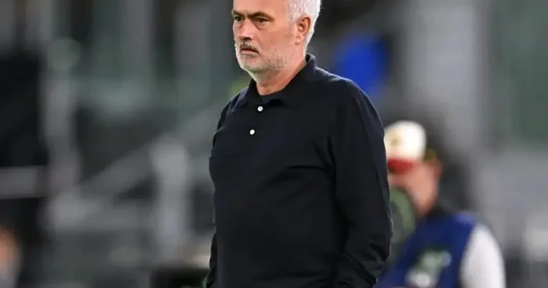 Mourinyo “Real Madrid”in futbolçuları ilə münasibətləri yaxşılaşdırır