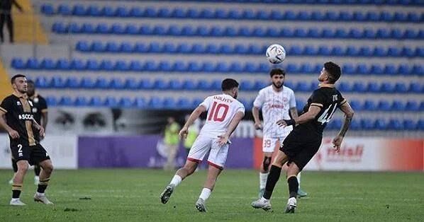 Neftçi öz meydanında iki xal itirdi...