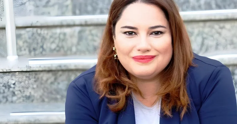 Aytən mayonezdən şikayətləndi: “Salatdan rezin qoxusu gəlirdi”