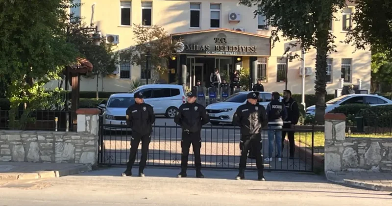 В Турции арестованы мэр и его сын