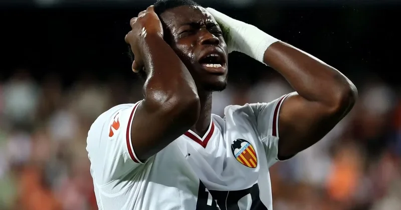 “Liverpul” 19 yaşlı futbolçu üçün 30 milyon avro ödəməyə hazırdır