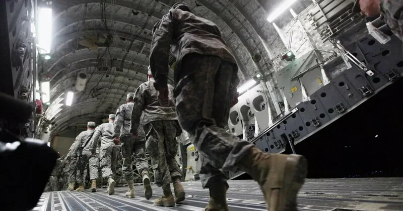 США срочно вывозят дипломатов с Ближнего Востока