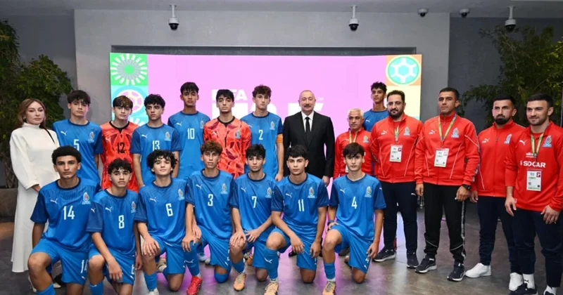 Prezident Azərbaycan komandasının futbolçuları ilə görüşdü