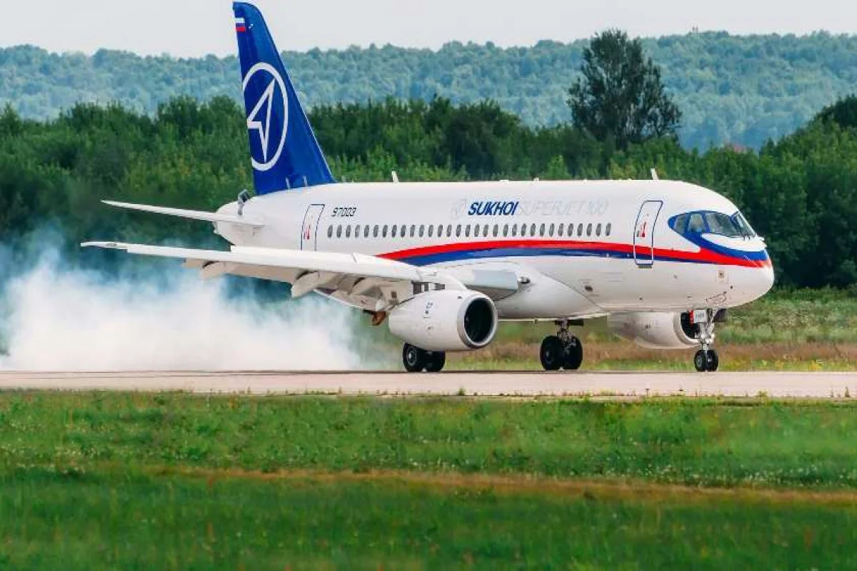 Antalya hava limanında Rusiyanın SSJ100 təyyarəsi yanıb