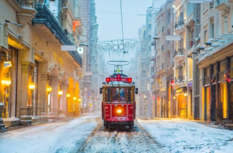 Yeni İli İstanbulda qarşılamaq üçün ən romantik tətil seçimləri FOTO