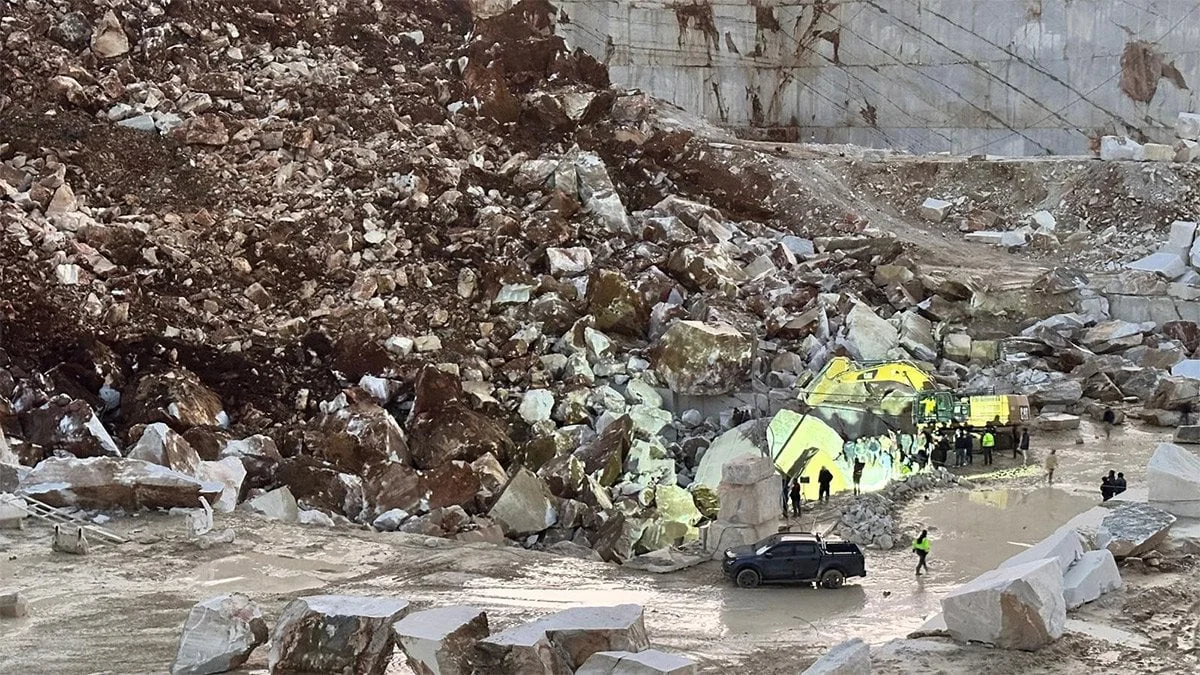 Torpaq sürüşməsi 1 nəfərin həyatın son qoydu Anbaan GÖRÜNTÜLƏR