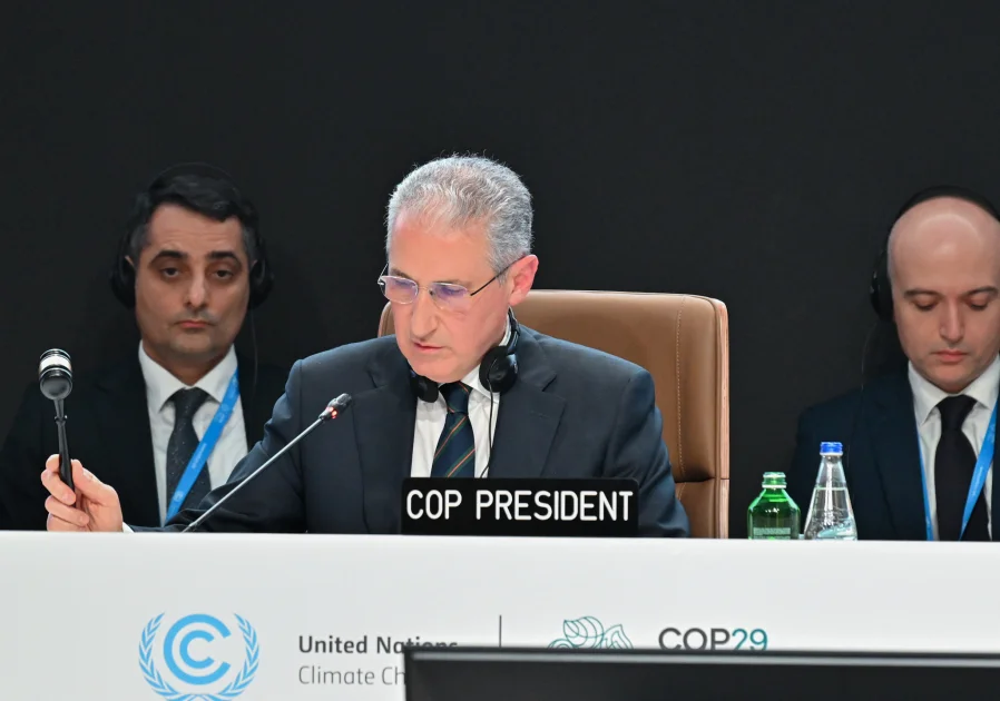 COP29 Paris Sazişinin 6cı maddəsinin tam şəkildə işlək vəziyyətə gətirilməsinə nail olur beynəlxalq karbon bazarlarını açır