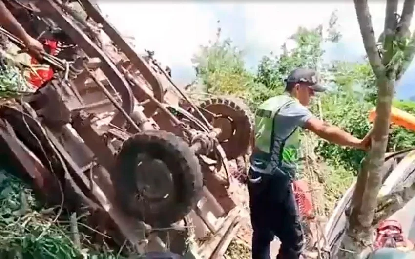 Peruda yol qəzası nəticəsində 7 nəfər ölüb, 30dan çox insan yaralanıb Azərbaycanda özəl xəbərlər, araşdırmalar, təhlillər və müsahibələrin tək ünvanı