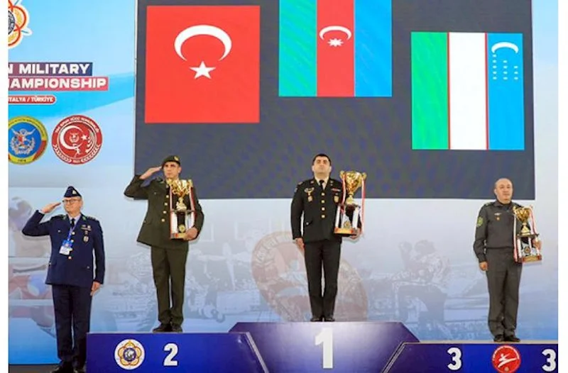 Hərbçilərimiz kikboksinq çempionatında 7 qızıl medal qazandılar