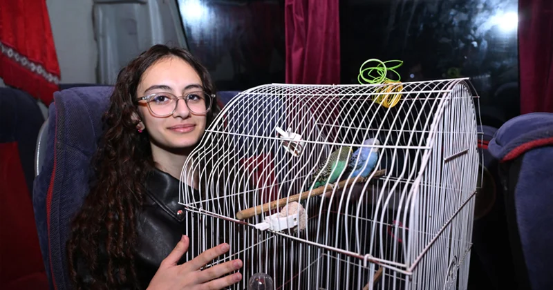 Doğma kəndinə quşları ilə birlikdə QAYIDIR FOTO