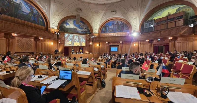 Diaspor sədri Krım Platformasının IV Parlament Sammitində FOTO