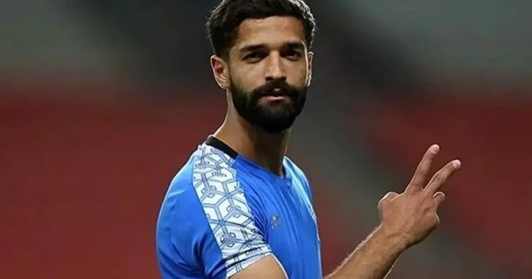 Arağı reklam edən erməni futbolçu İranı bir birinə vurdu