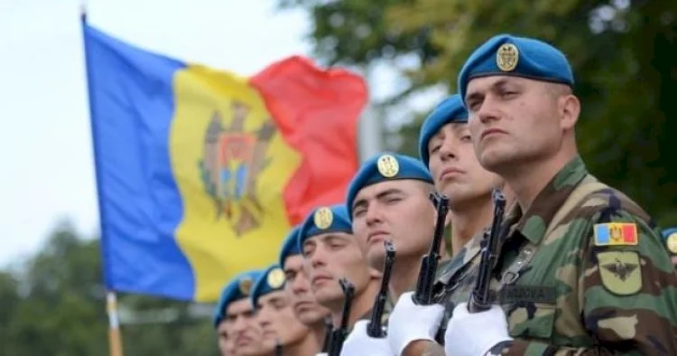 Rumıniyada təhlükə siqnalı: Hərbçilərlə bağlı qərar verildi