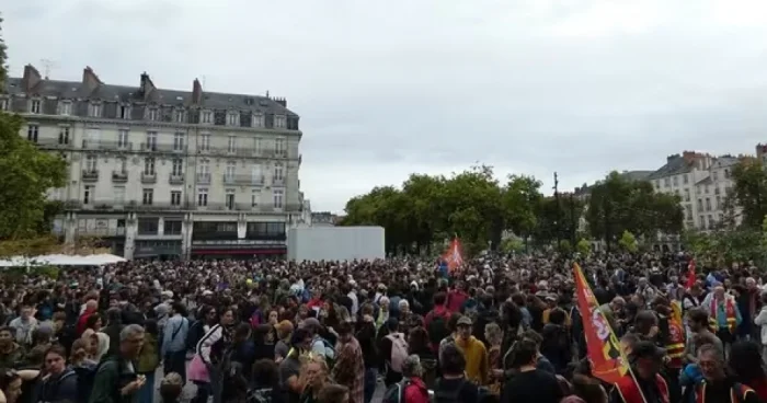 Fransada kütləvi şəkildə könüllülər toplanır: Nəyə hazırlaşırlar?