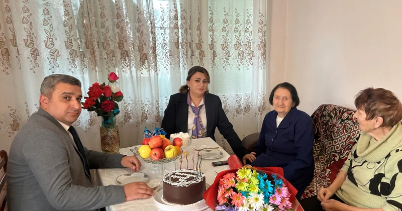 Şirvanda 100 yaşlı ahıl ziyarət edilib