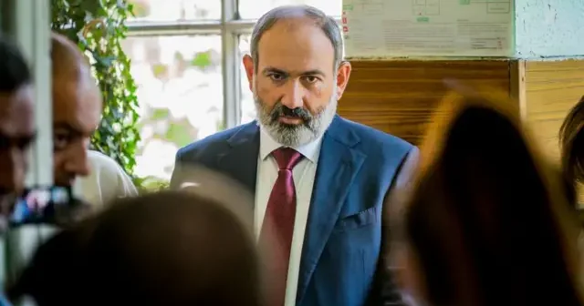 Paşinyan konstitusiyanın dəyişdirilməsini necə həyata keçirəcək?