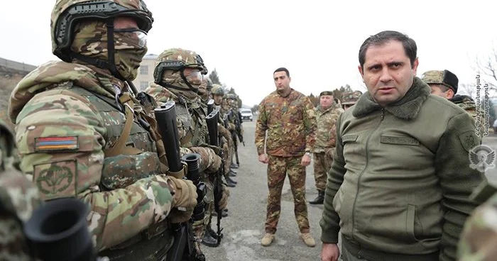 Azərbaycan əraziləri qaytara bilər Papikyan