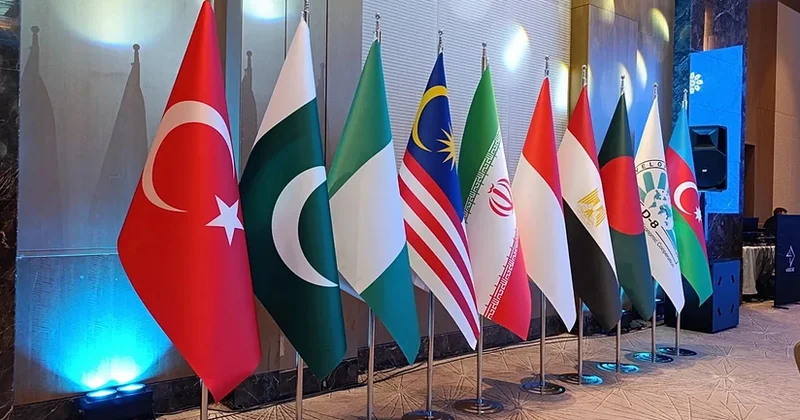 D 8 Media Mərkəzi Azərbaycanın strateji rolunu artırır ŞƏRH EDİLDİ