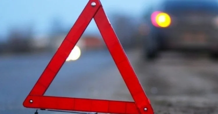 Cəlilabadda avtomobil aşıb