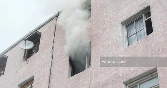 Пожар в Насиминском районе Баку: к месту стянуты расчеты МЧС