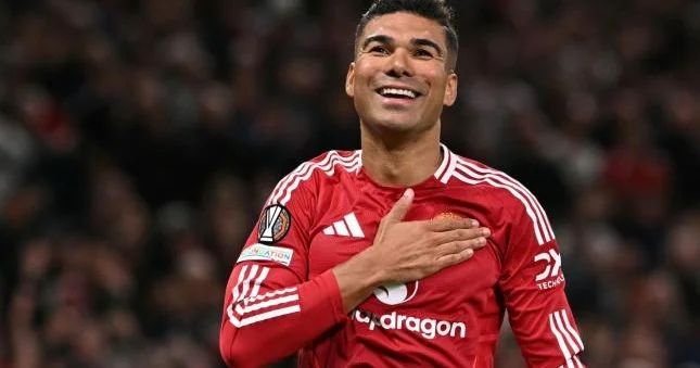 “Mançester Yunayted” Kazemironun maaşını azaldır