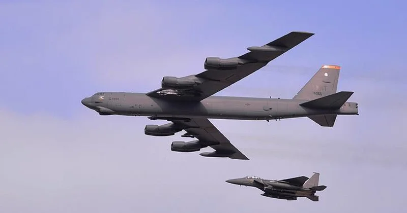 Ядерные бомбардировщики летят к Венесуэле обновлено 19:51