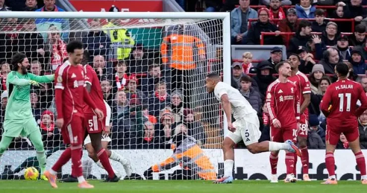 Liverpul dan 60 ildən sonra İLK: Premyer Liqada ardıcıl iki oyunda darmadağın edildi