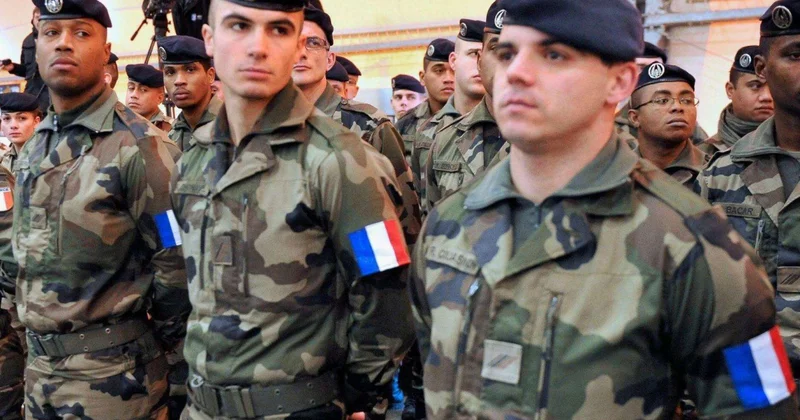 Важное заявление Макрона о французской армии