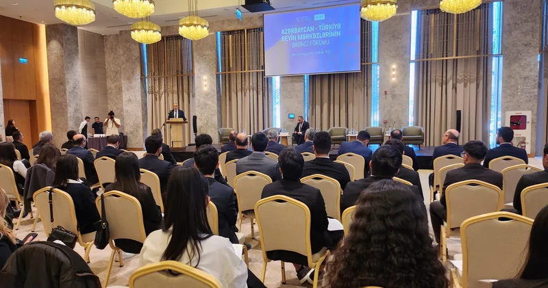 Начал работу I Шушинский форум азербайджано турецких аналитических центров (ФОТО)