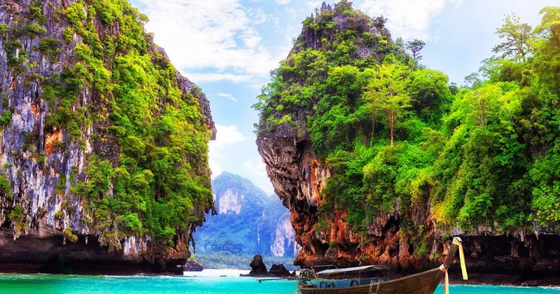 Турист погиб в Таиланде, пытаясь спасти тонувшего сына