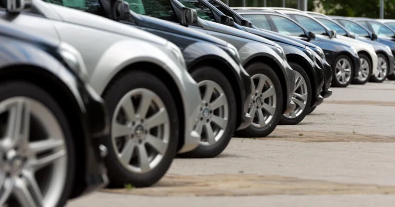 Ucuz qiymətə maşınlar satışa çıxarılır: 1500, 2000, 3000