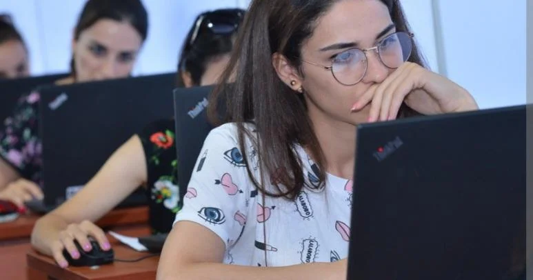 Məktəblərdə daimi və rəqabətli müəllim modelinə keçid