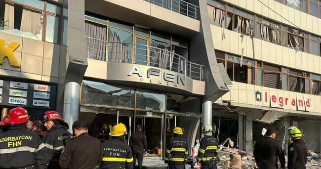 Bakıdakı plazada partlayışın səbəbi: yol çəkilişində məsuliyyətsizlik, yoxsa...