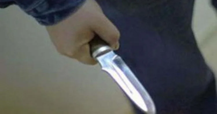 Toyda kütləvi dava: bıçaqlanan var