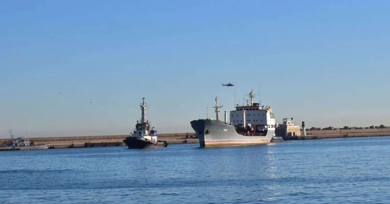 Rusiyanın iki gəmisi saxlanıldı NATO ya təhvil verildi