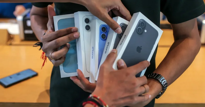 Индусам запретили поставлять айфоны в Россию