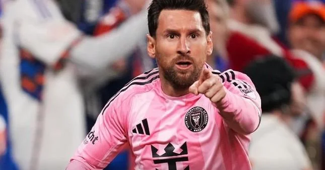 Messi tarixi rekordu təkrarladı