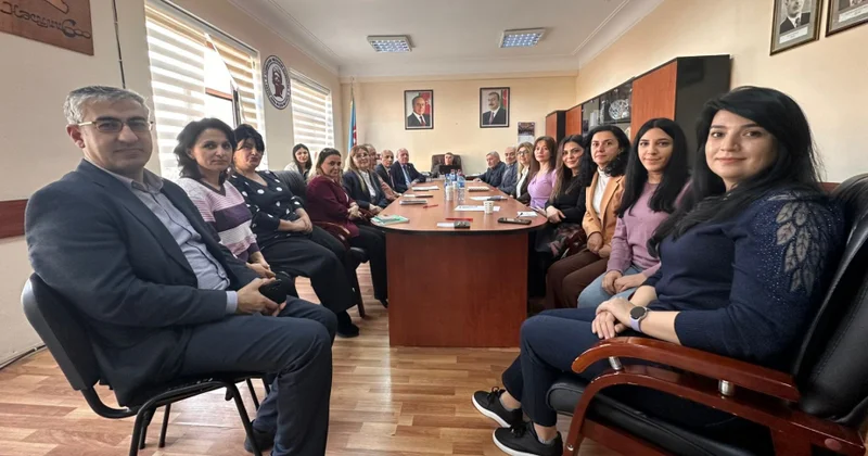 Dilçilik İnstitutunda Orfoqrafiya lüğətinin yeni nəşrinə dair müzakirə aparılıb