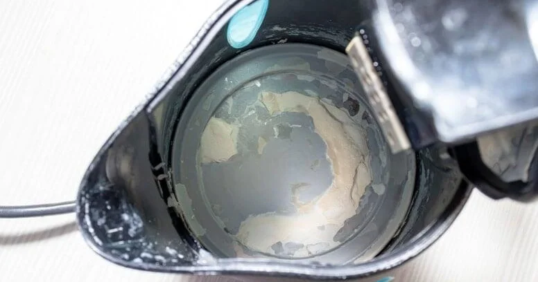 Çaydandakı ərpi təmizləmək üçün ən təsirli təbii üsul: Nə sirkə, nə də soda