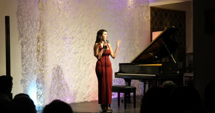В Берлине состоялся сольный концерт азербайджанской пианистки Нармин Наджафли