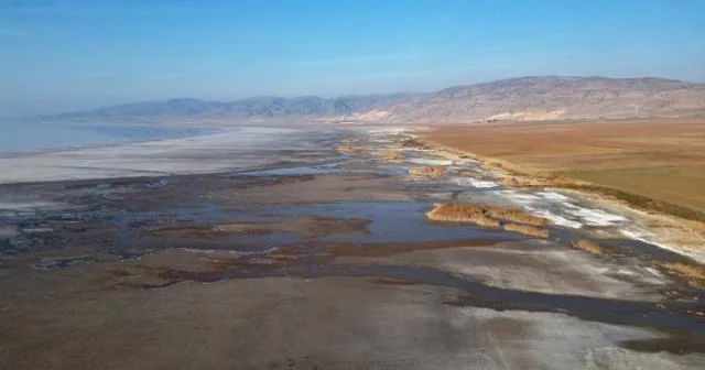 İran rəsmisi təhlükənin anonsunu verdi: Bu payız son 58 ilin ən aşağı yağışı yağıb