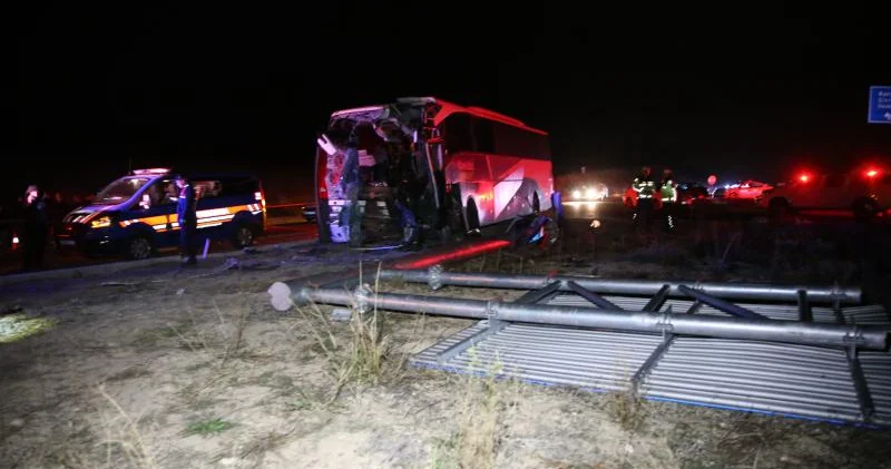 Türkiyədə sərnişin avtobusları toqquşub, yaralılar var